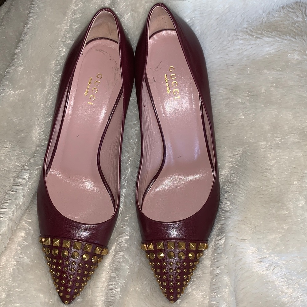 🏆🎖SOLD ELSEWHERE!🎖🏆Gorgeous Gucci Brown Stud Toe Heels TWO SIZE SHOES - Picture 1 of 9